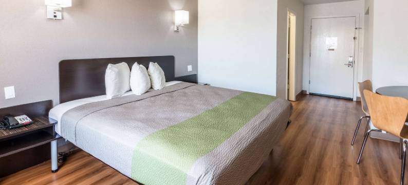 阿林顿6号一室公寓酒店(Studio 6 Arlington, TX)图片