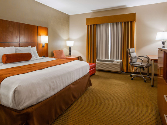 芬格湖群贝斯特韦斯特优质套房酒店