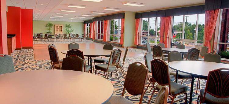 桑达斯基贝斯特韦斯特优质套房酒店(Best Western Plus Sandusky Hotel  Suites)图片