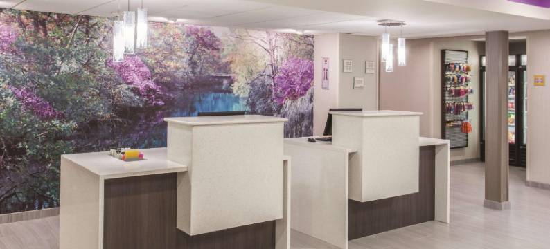 埃芬汉拉昆塔温德姆套房酒店(La Quinta Inn & Suites by Wyndham Effingham)图片