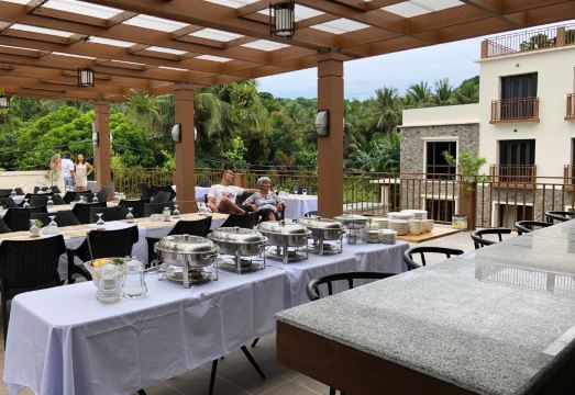 Residencia du Basco Hotel Overview