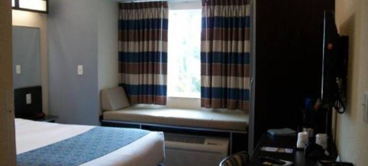 Microtel Inn & Suites by Wyndham Spring Hill/Weeki Wachee图片