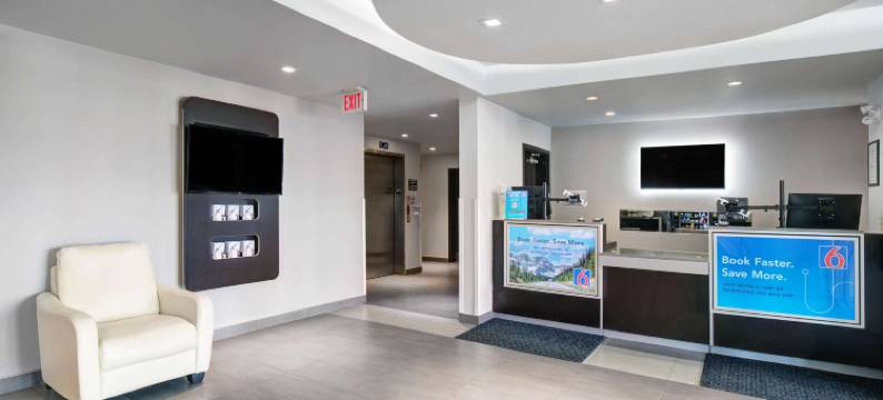 阿尔伯达艾尔德里 6 号汽车旅馆(Motel 6 Airdrie, AB)图片