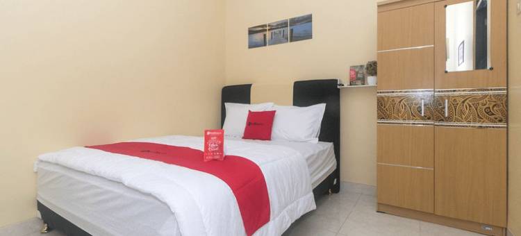 RedDoorz Syariah靠近Madiun火车站(RedDoorz Syariah Near Stasiun Madiun)图片