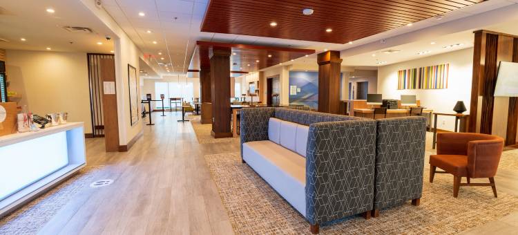 代顿东比弗克里克智选假日套房酒店(Holiday Inn Express & Suites DAYTON EAST - BEAVERCREEK by IHG)图片