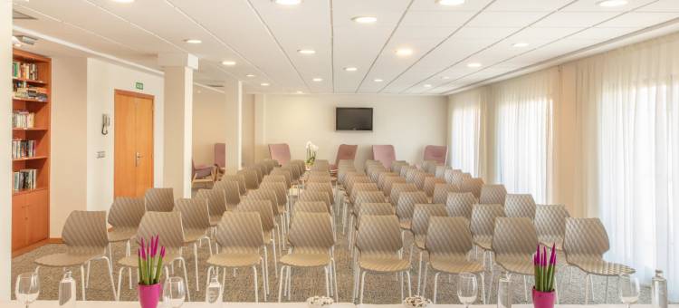 RH科罗娜德尔马酒店(由Hoteles RH提供)(Hotel RH Corona del Mar)图片