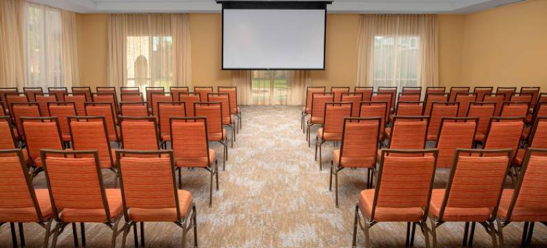 休斯顿NW/290走廊万怡酒店(Courtyard Houston NW/290 Corridor)图片