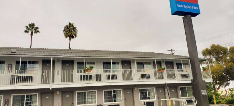 加利福尼亚国家城市开放式客房酒店 6 - 圣迭戈海军基地(Studio 6 National City, CA - Naval Base San Diego)图片