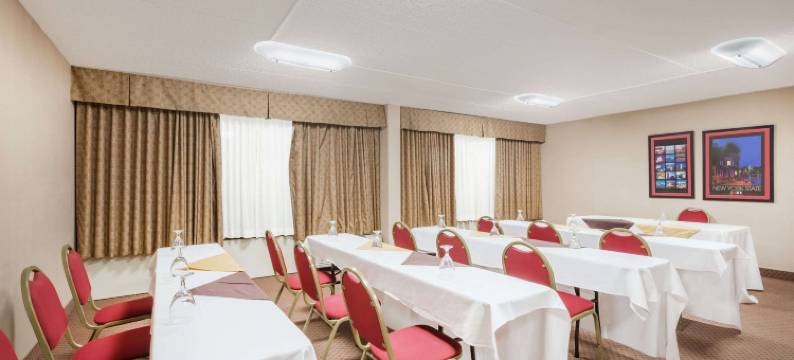 纽约沃特敦华美达酒店/千岛群岛(Ramada by Wyndham Watertown/Thousand Islands NY)图片