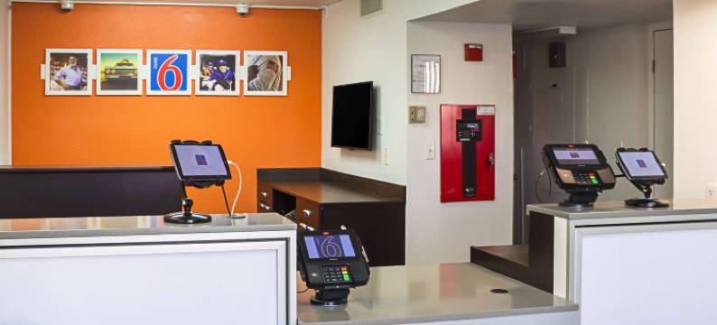 波特维尔6号汽车旅馆(Motel 6 Porterville, CA)图片