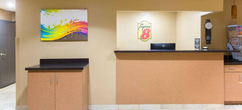 拉德克利夫诺克斯堡地区温德姆速8酒店(Super 8 by Wyndham Radcliff Ft. Knox Area)图片