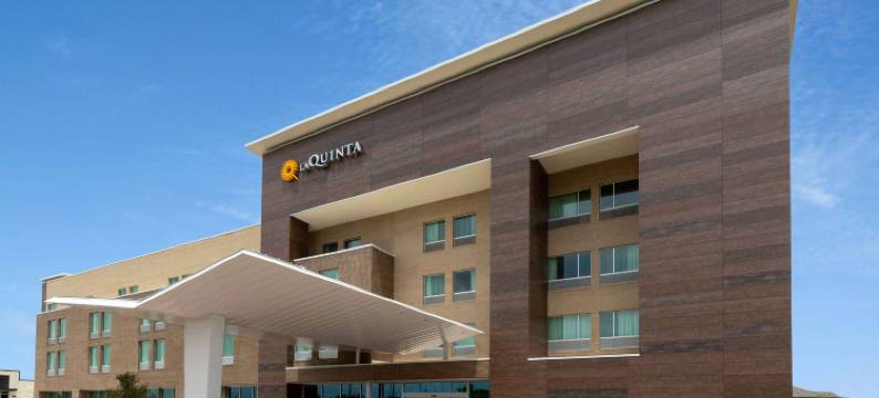 靠近卡拉哈里的拉昆塔温德姆酒店套房(由温汉姆提供服务)(La Quinta Inn & Suites by Wyndham Round Rock Near Kalahari)图片