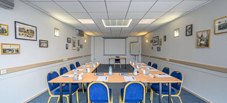 基里亚德瓦讷中心维勒酒店(Kyriad Vannes Centre Ville)图片