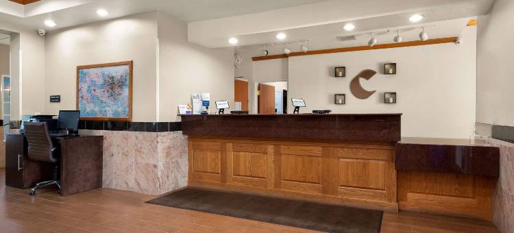 舒适套房旅馆(Comfort Inn & Suites)图片