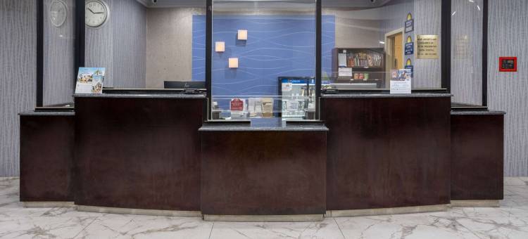 北伯根温德姆戴斯酒店(Days Hotel by Wyndham North Bergen /NYC Area)图片