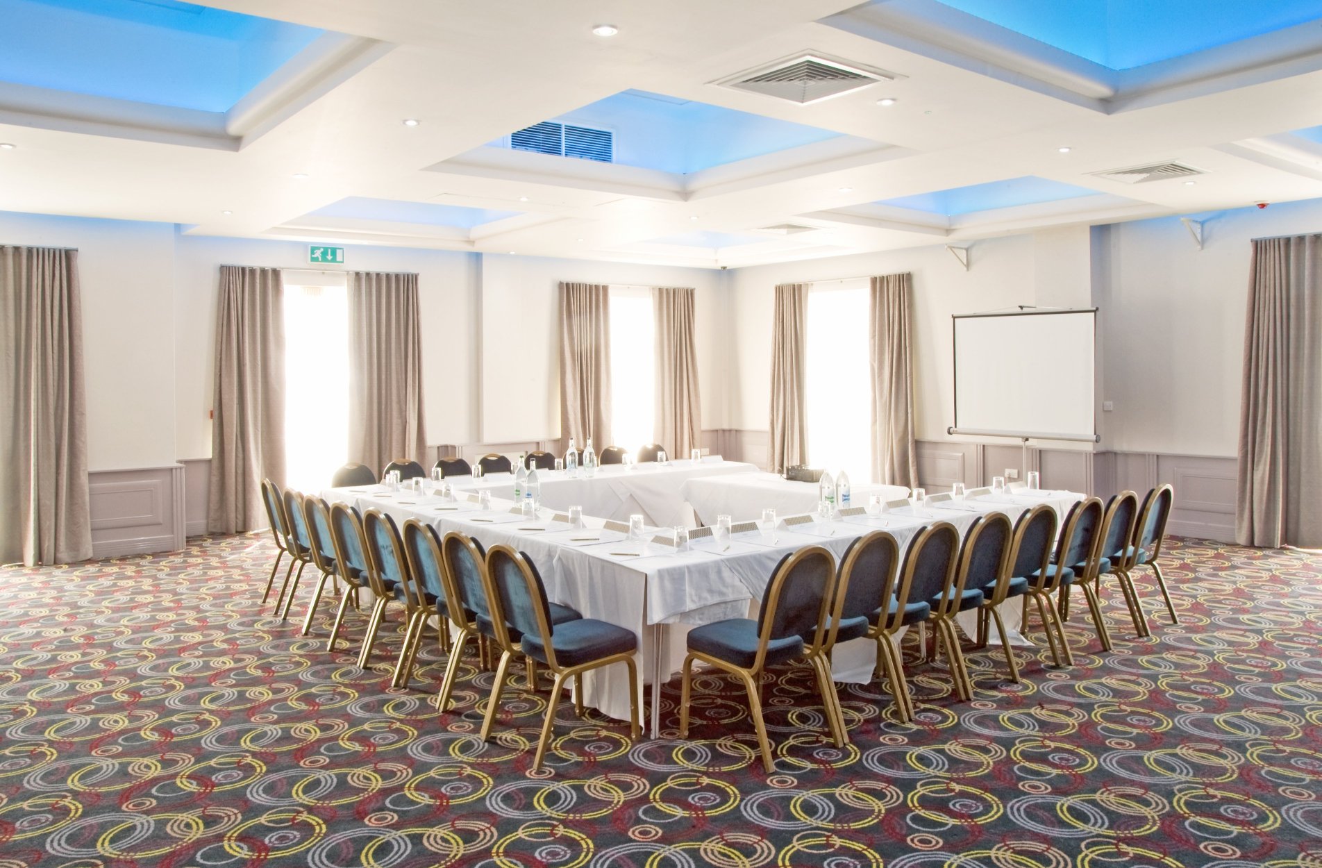 voco LETCHWORTH HALL by IHG Over view