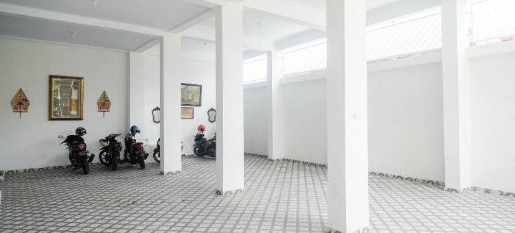 RedDoorz Near Stasiun Purwosari图片