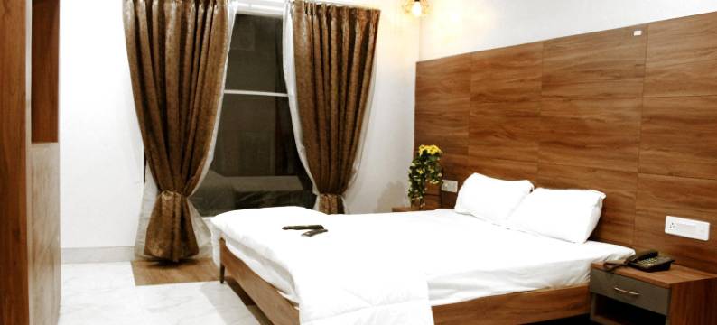 温达文瓦提卡酒店(Hotel Vrindavan Vatika)图片