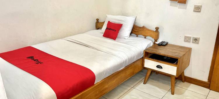 RedDoorz @ Mystays Pemuda Cepu Blora图片