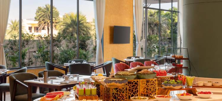 阿姆利则尔机场温德姆华美达安可酒店(Ramada Encore by Wyndham Amritsar Airport)图片