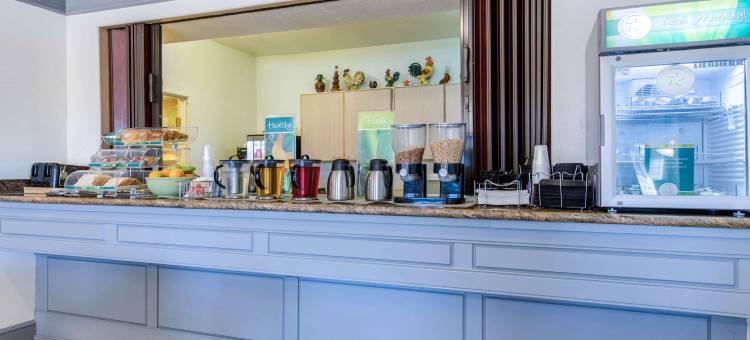 盖洛普 I-40 出口 20 号凯艺套房酒店(Quality Inn & Suites Gallup I-40 Exit 20)图片