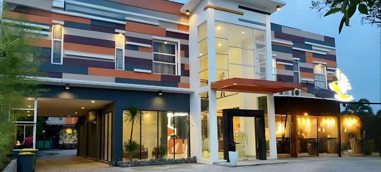 普林塞屋丽晶酒店(Regency Hotel Pringsewu)图片