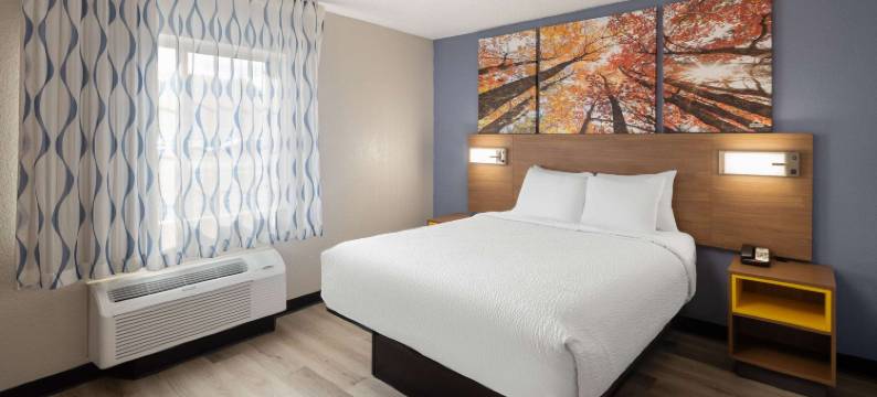 格林贝戴斯套房酒店(Days Inn & Suites by Wyndham Green Bay WI.)图片