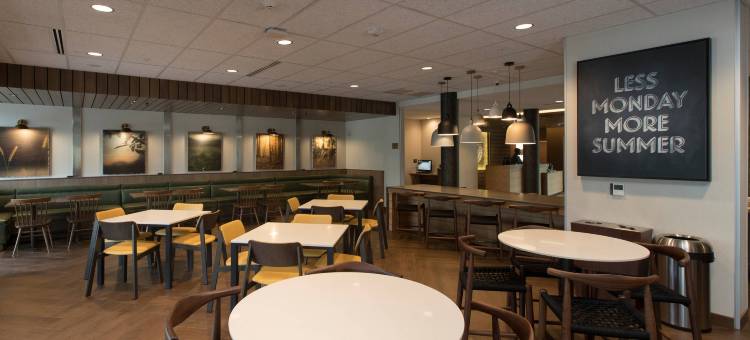 费城福吉谷-大峡谷万枫套房酒店(Fairfield Inn & Suites Philadelphia Valley Forge/Great Valley)图片