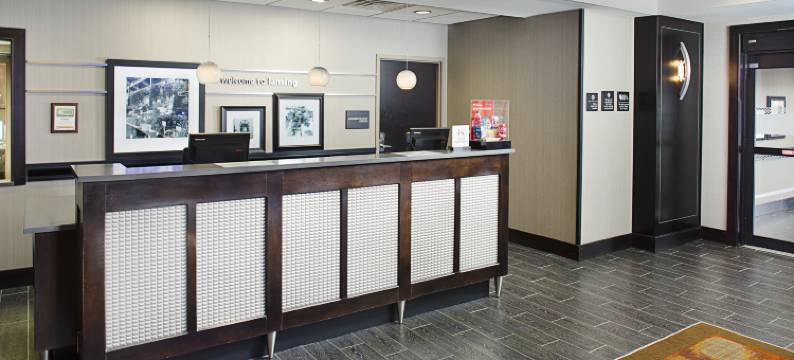 兰辛西部欢朋套房酒店(Hampton Inn & Suites Lansing West)图片