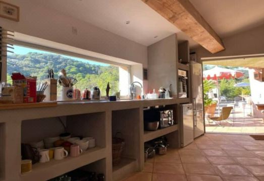 Gigaro Cottage Property- 5 Bedrooms VillaHotel Overview