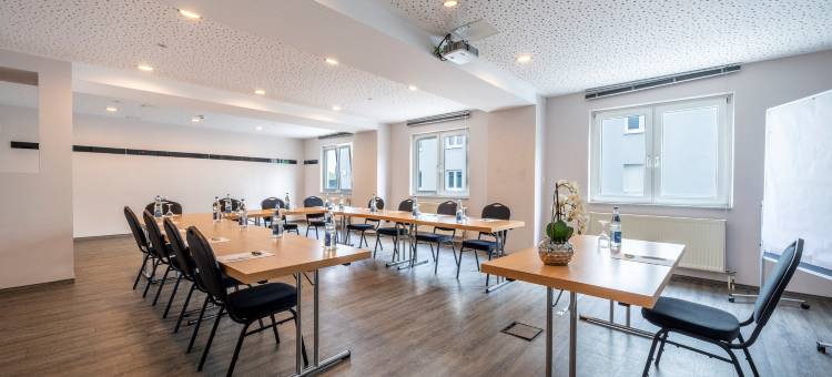 PLAZA INN 斯图加特-菲尔德施塔特(PLAZA INN Stuttgart Airport Messe)图片