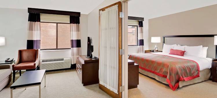 马凯特华美达酒店(Ramada by Wyndham Marquette)图片