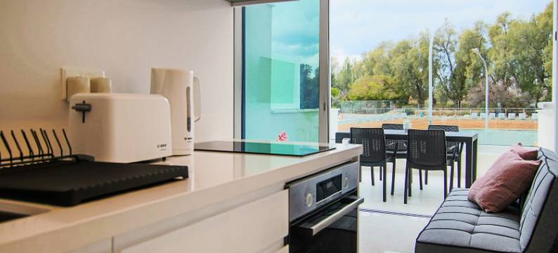 费德鲁思生活：海滨行政公寓港口204(Phaedrus Living: Seaside Executive Flat Harbour 204)图片