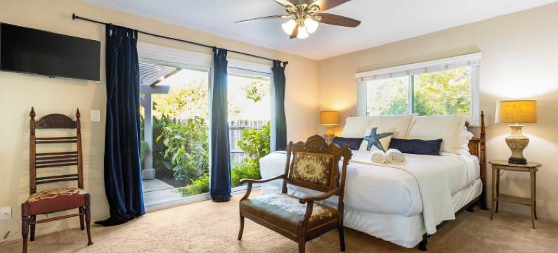 Avantstay 东谷庄园，距海滩几分钟(East Valley Manor by Avantstay Minutes to the Beach)图片