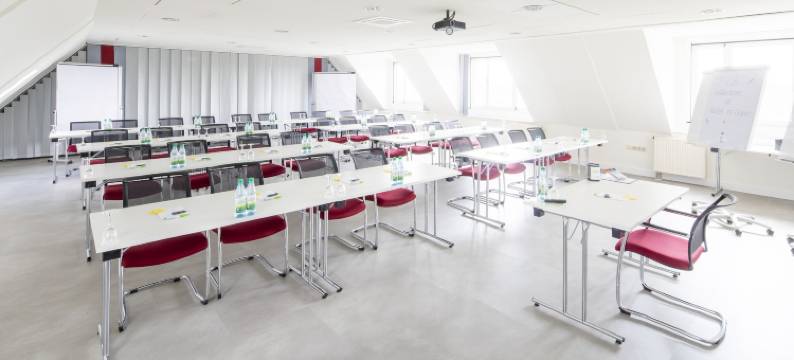 鲁格赫姆兰德酒店(Landhotel Rügheim)图片