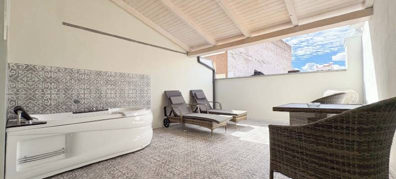 阿克拉酒店巴达霍斯(Akla Hotel Badajoz)图片