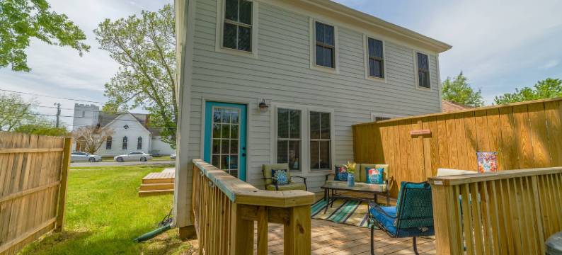 Charming Duplex with Outdoor Space and Bikes - Delightful Beach Escape图片