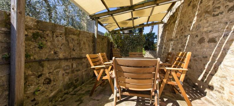 乔格里亚洛坎达弗兰西住宿加早餐旅馆(Drogheria e Locanda Franci)图片