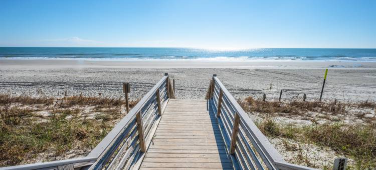 Ocean Views and Amazing Amenities - Exquisite Beachfront Oasis图片