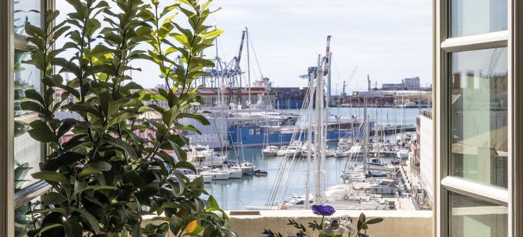 杜拉佐宫套房(Hotel Palazzo Durazzo Suites)图片