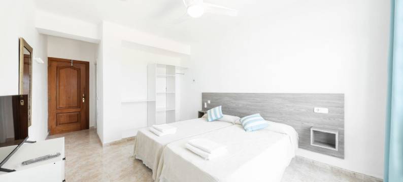 Cala Llombards旅馆(Hostal Cala Llombards)图片