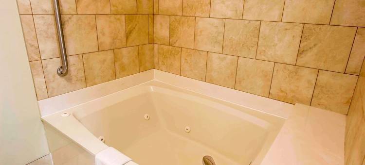 北日耳曼敦凯艺套房酒店(Quality Inn & Suites Germantown North)图片