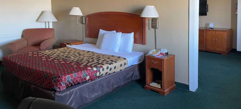 卡拉马祖伊克诺旅馆，靠近翅膀体育馆(Econo Lodge Kalamazoo Near Wings Stadium)图片