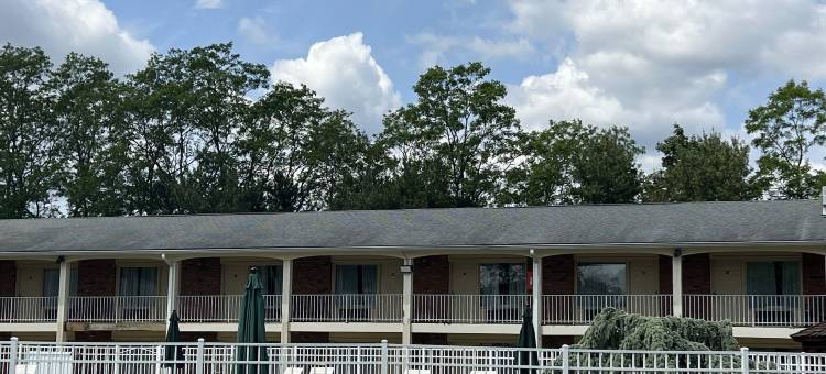 伊顿敦水晶汽车旅馆(Crystal Inn Eatontown)图片