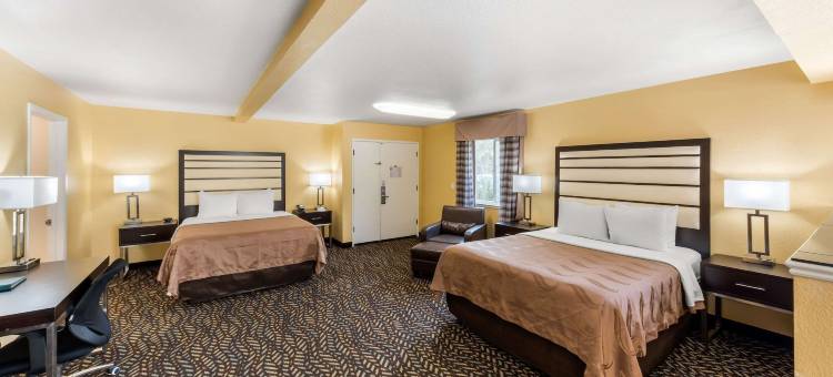 开普拓拉海滨凯艺套房酒店(Quality Inn & Suites Capitola by the Sea)图片