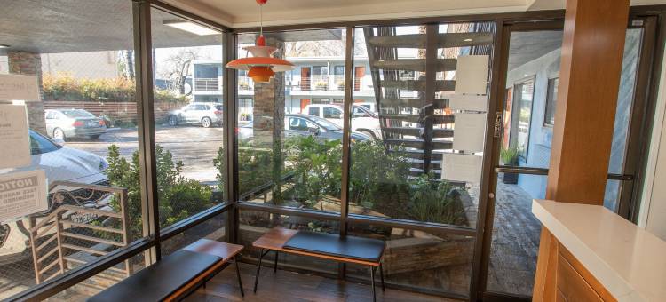 藤蔓酒店(The Vine Inn Davis)图片