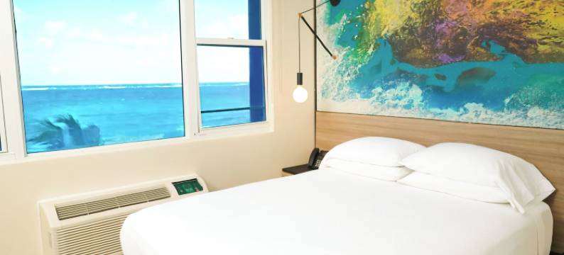 特莱斯特海滨酒店(The Tryst Beachfront Hotel)图片