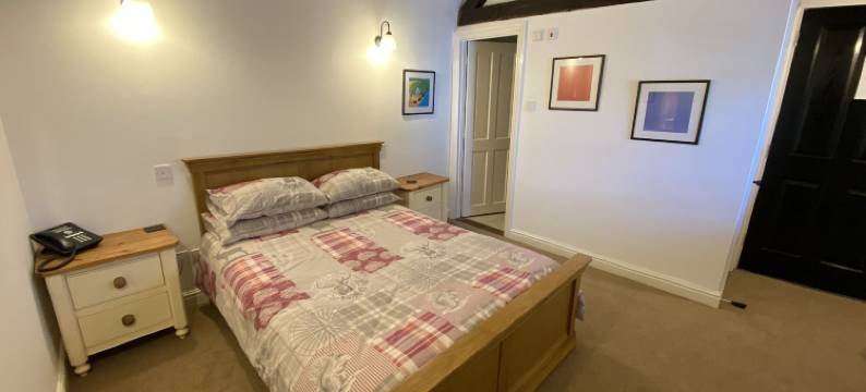 白鹿酒店(The White Hart)图片