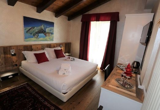 Le Charaban Hotel Overview