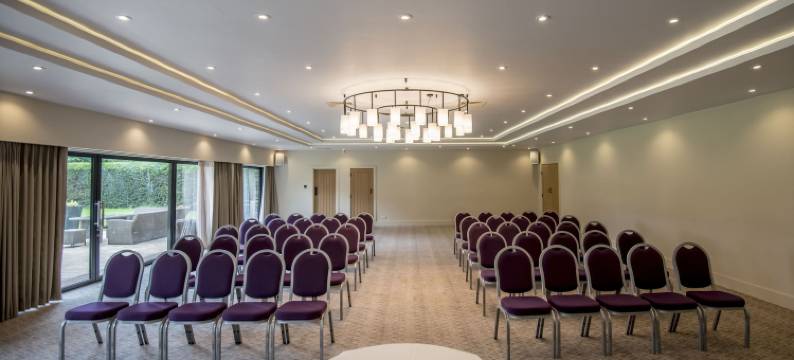 斯通豪斯苑酒店(Stonehouse Court Hotel - A Bespoke Hotel)图片